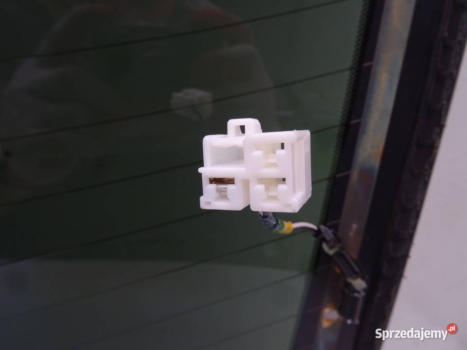 SZYBA TYLNA LEXUS RC SportowyCoupe TYLNA KLAPY Tylne