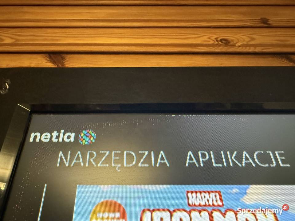 Telewizor LG 32LC52 sprawny z uchwytem na ścianę