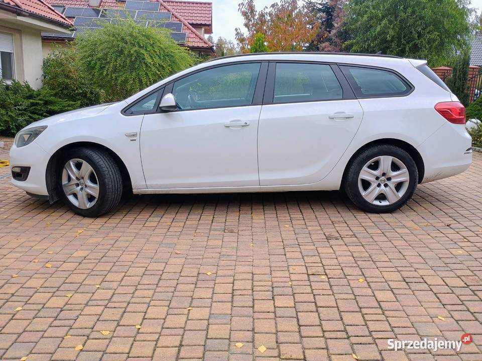 Opel Astra 16 CDTI 2014r wielkopolskie Poznań