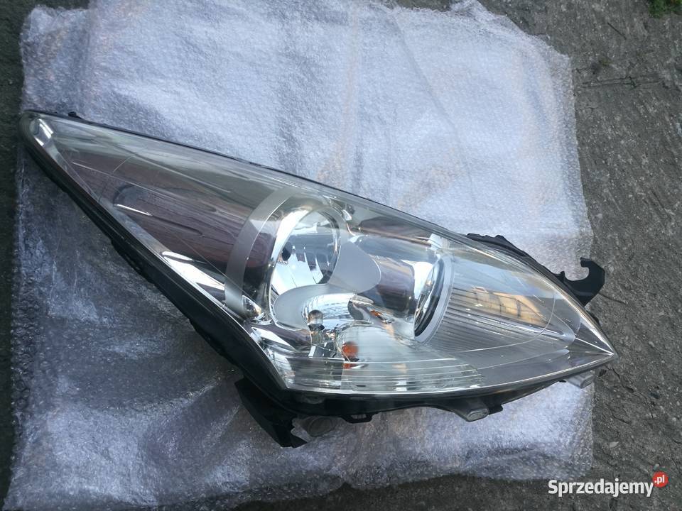 Peugeot 3008 5008 reflektor lampa prawy przód Warszawa