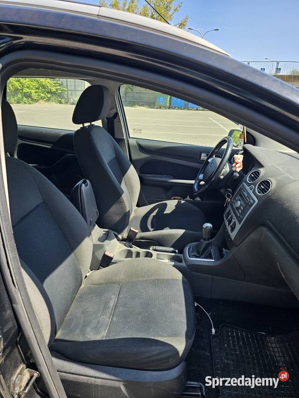 12 udziału Ford Focus 2005 r syndyka Warszawa