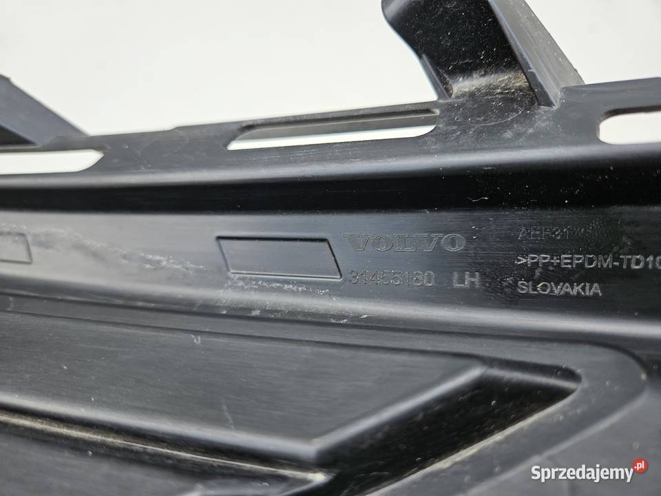 VOLVO XC60 II KRATKA LEWA ZDERZAKA PRZÓD wielkopolskie