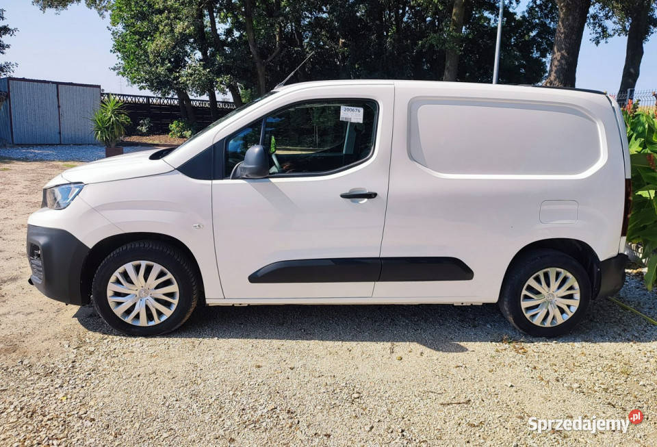 Peugeot Partner Peugeot Partner światła przeciwmgłowe