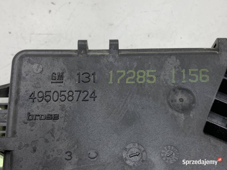 ZAMEK KLAPY TYŁ OPEL ZAFIRA B Minivan 13117285