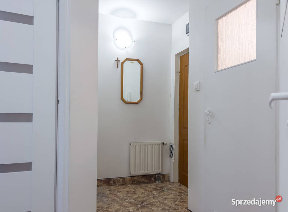 Sprzedam mieszkanie 2 pokoje 423m2 piwnica 5m2 piwnica Piaseczno sprzedam