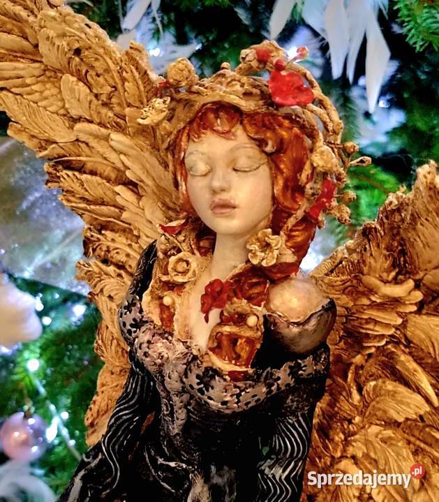 Piękny anioł z kwiatami we włosach Rękodzieło Zamość