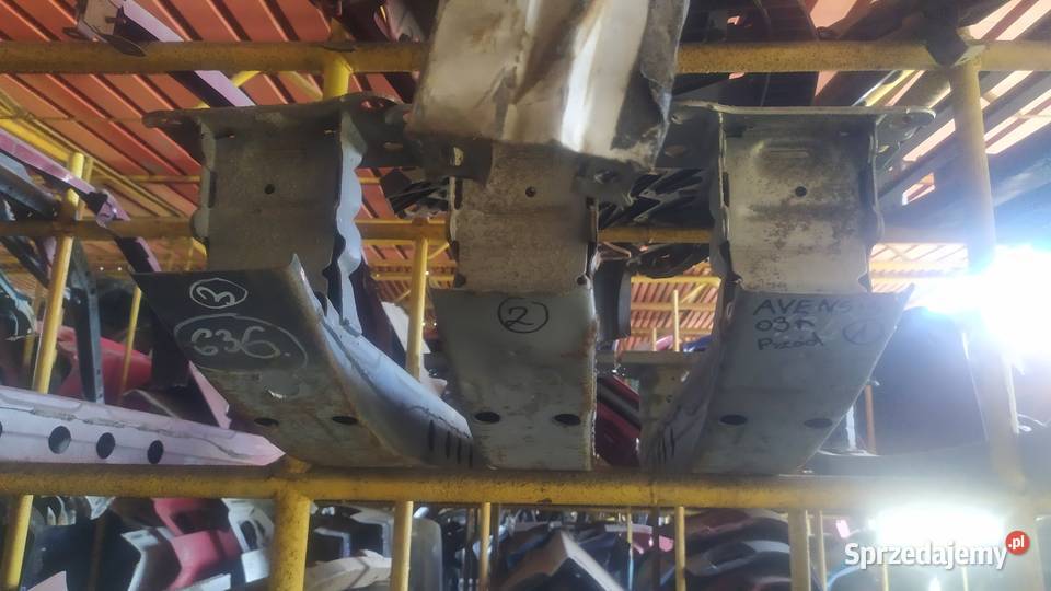 Toyota avensis t25 2003 2005 belka w zderz przód Wrocław