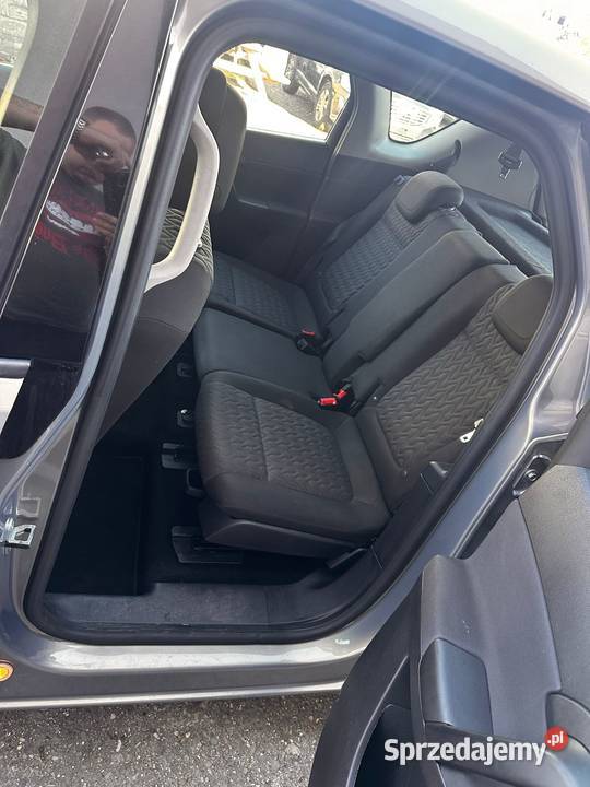 Świeżo sprowadzony Poznań