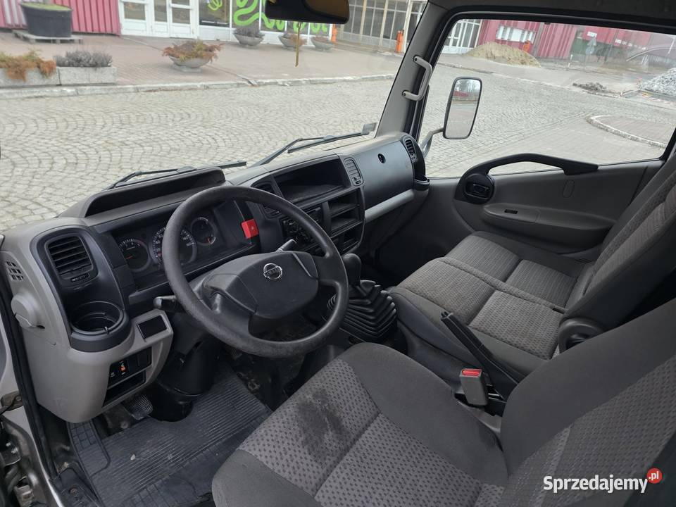 Nissan Cabstar 25 D 2010 r 100KM Warszawa