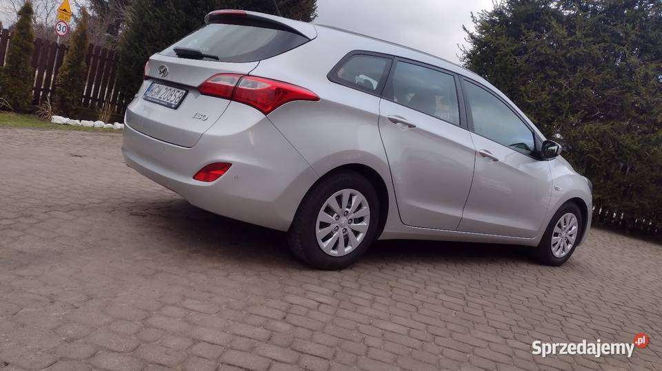 Hyundai i30 2017r serwisowany w ASO sprzedam