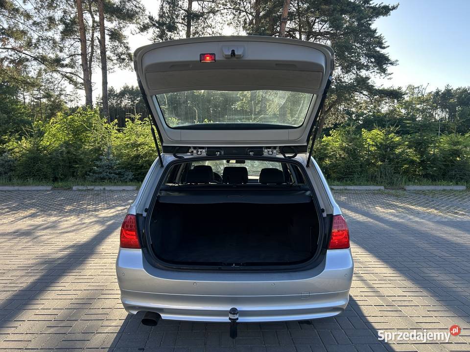 BMW 318i Edition Climatronic Rok produkcji 2010 Ostrzeszów