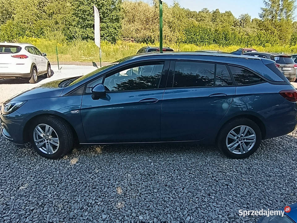 Opel Astra Led Navigacja Kamera grzane fotele K Rok produkcji 2017