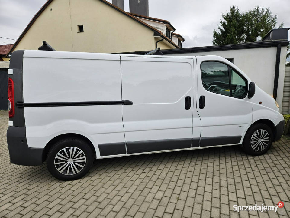 Opel Vivaro 20 CDTI 115 L2 LONG 1 właściciel Rok produkcji 2011 Gdynia sprzedam
