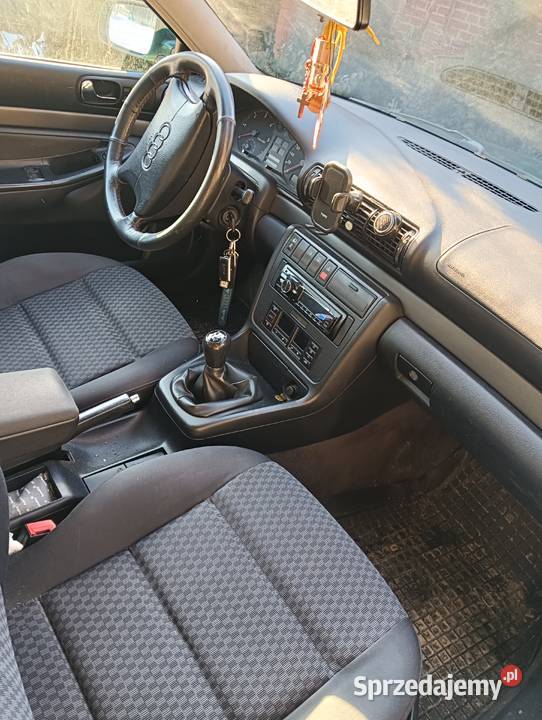 Sprzedam Audi A4b5 A4 Bobrowniki
