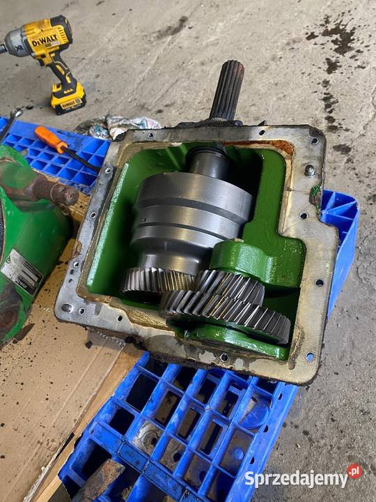 Przystawka przedniego napędu John deere 6330 Przecław