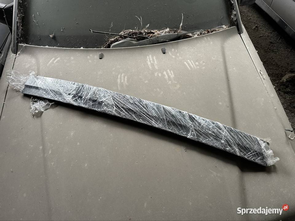 BMW X3 E83 przedlift listwa tylnej klapy osobowe Listwy i nakładki pomorskie Gdańsk
