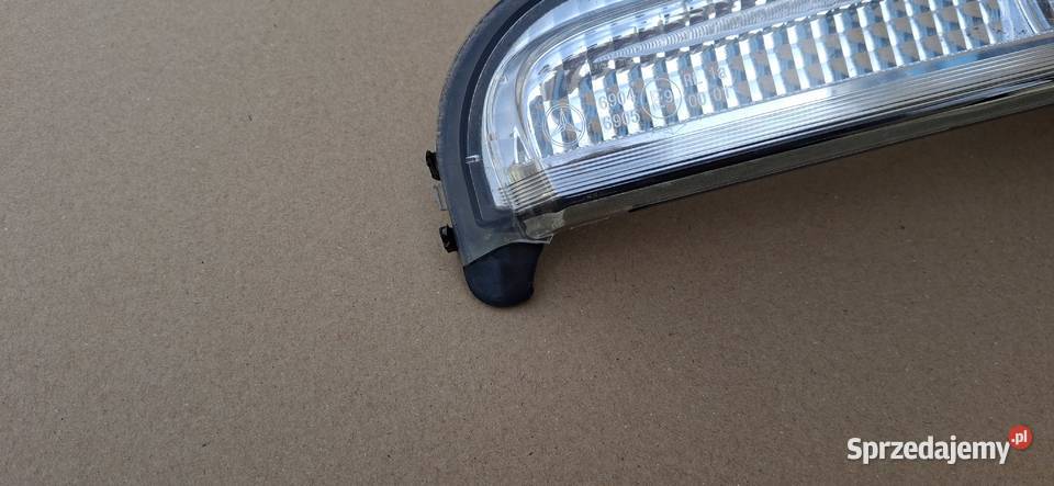 MERCEDES ATEGO EURO 6 KIERUNKOWSKAZ LEWY ciężarowe Kierunkowskazy Bieleń