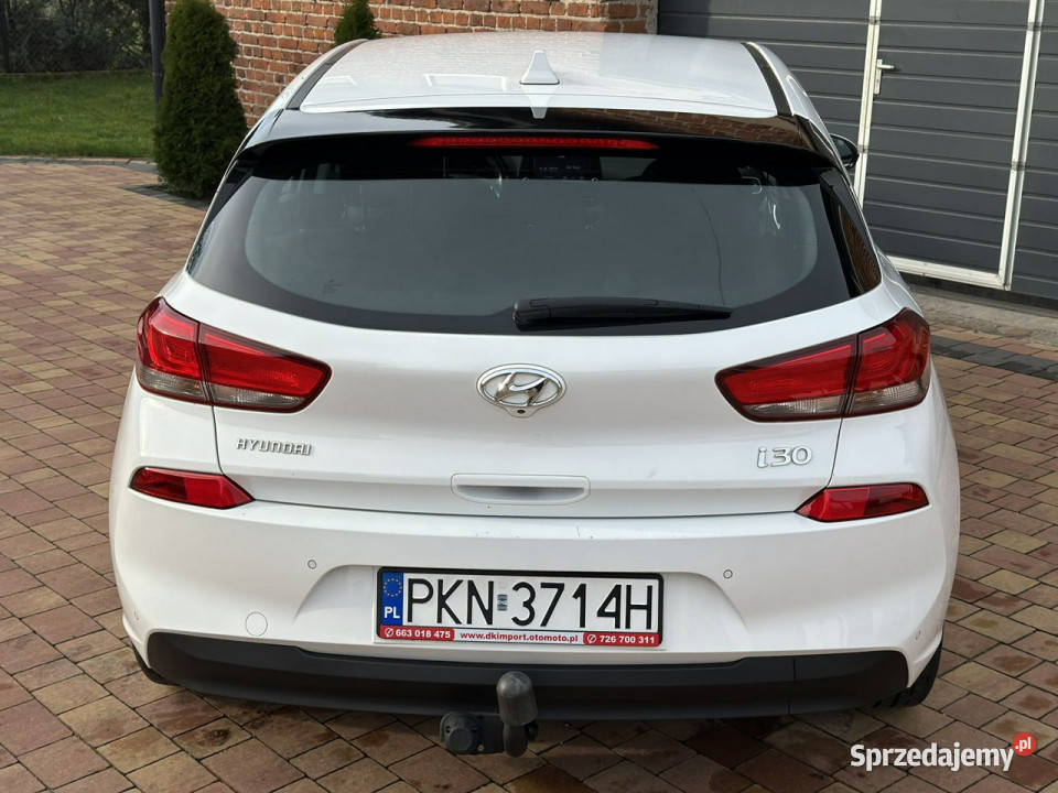 Hyundai i30 III 2017 Sadlno