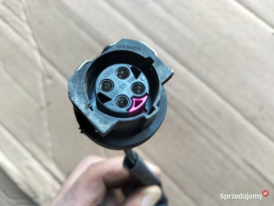 AUDI 80 B4 80B4 90 WTYCZKA KOSTKA WKŁAD ŻARÓWKI osobowe Kamień-Kolonia