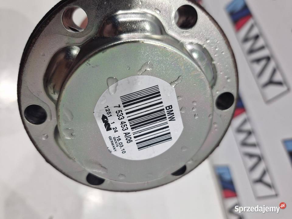 BMW E90 E91 E92 E93 PÓŁOŚ LEWA TYŁ TYLNIA