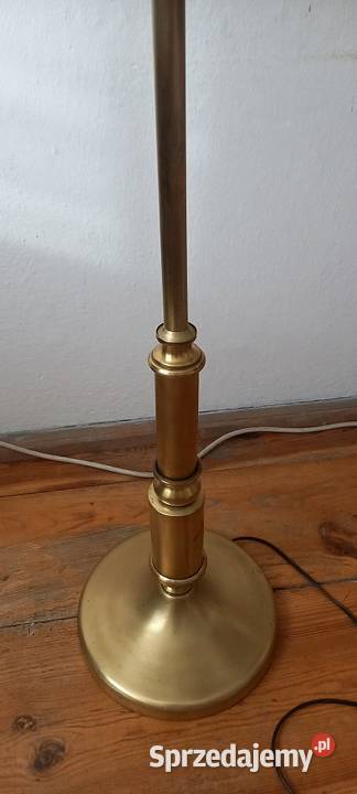 Mosiężna lampa podłogowa z abażurem Skierniewice