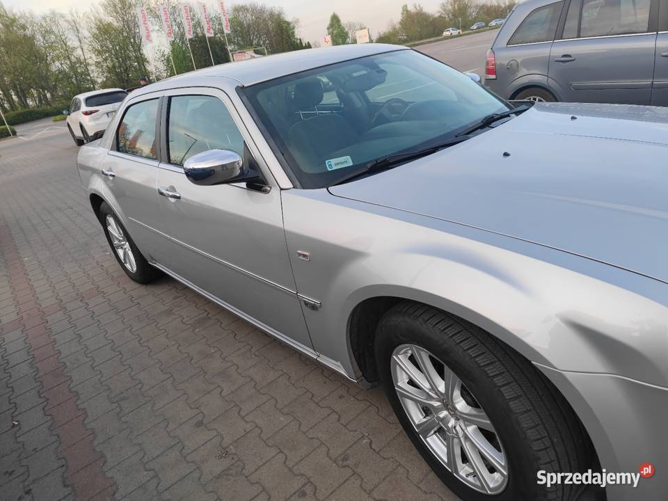 Chrysler 300c polski salon pierwszego ESP Chrysler Dąbrowa Górnicza