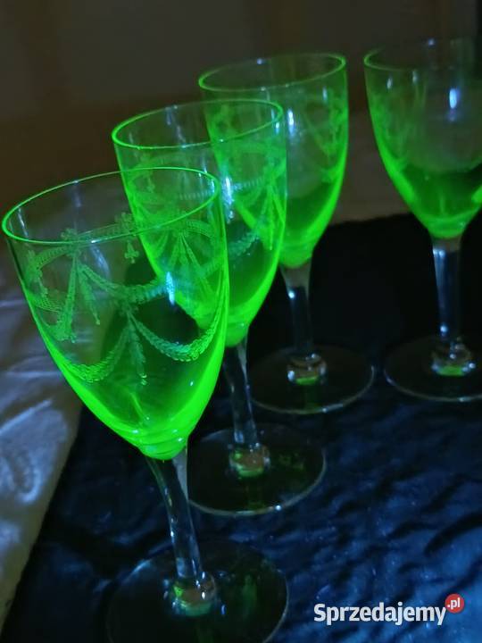 Antyczne kieliszki uranowe 6 sztuk Antyki, Sztuka, Kolekcje mazowieckie Warszawa