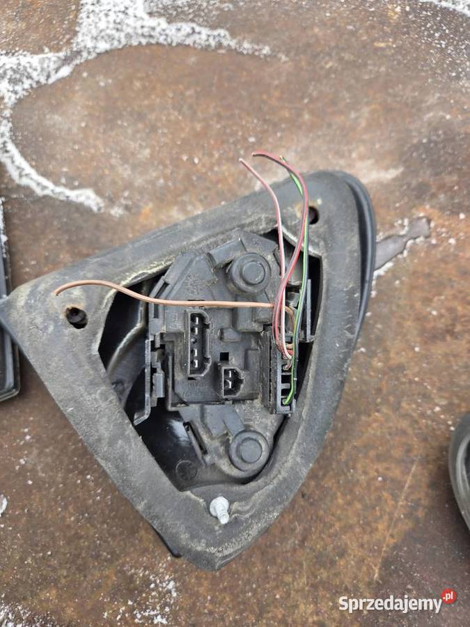 Tylne lampy seat Leon 1 Łagów