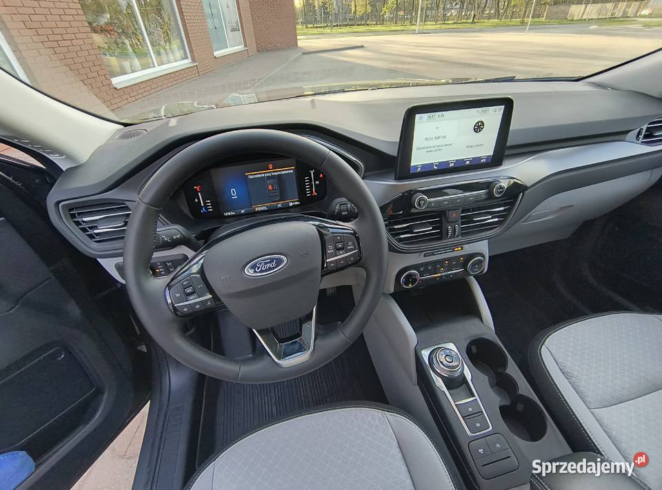 Ford Escape Kuga nowa 1250 przebieg łódzkie Sieradz