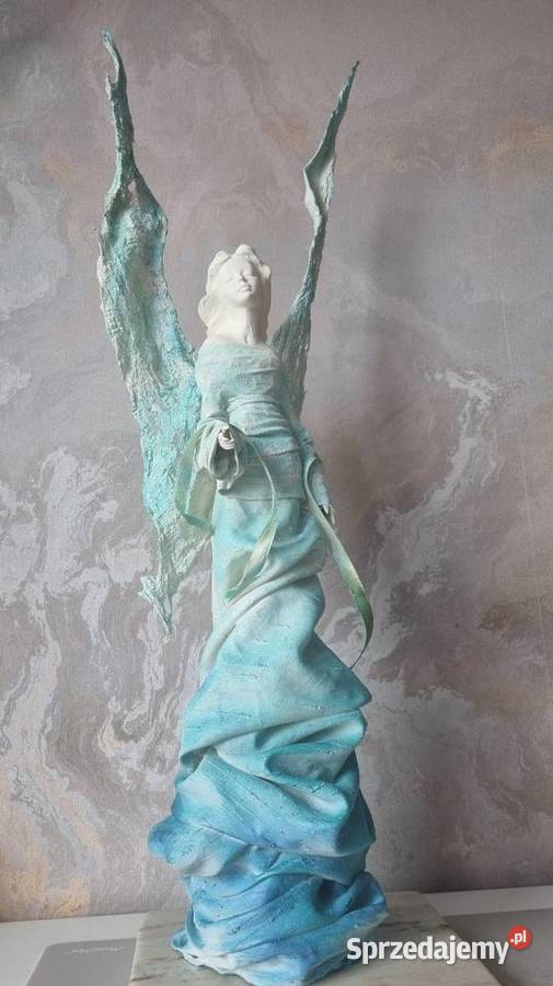 Anioł w jasnym turkusie Zamość