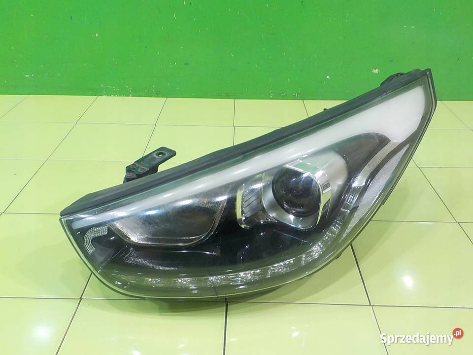 HYUNDAI ix35 I LIFT 20 CRDI 14r 5D XENON lampa osobowe Suków