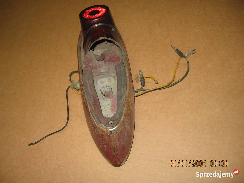 Lampa tył stare auto zabytek PRL podkarpackie Przemyśl