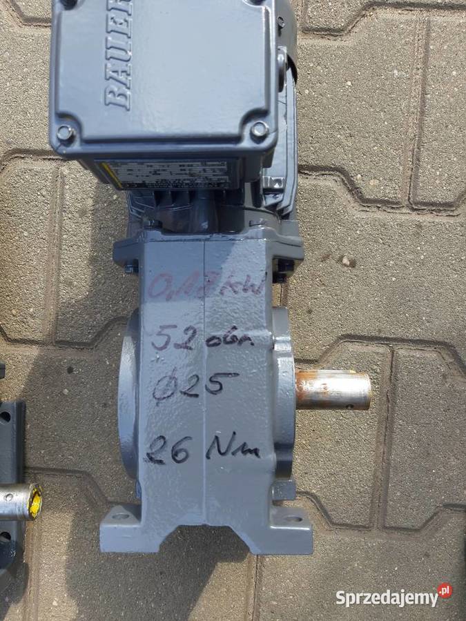 Motoreduktor 018 kW 52 obr Leszno