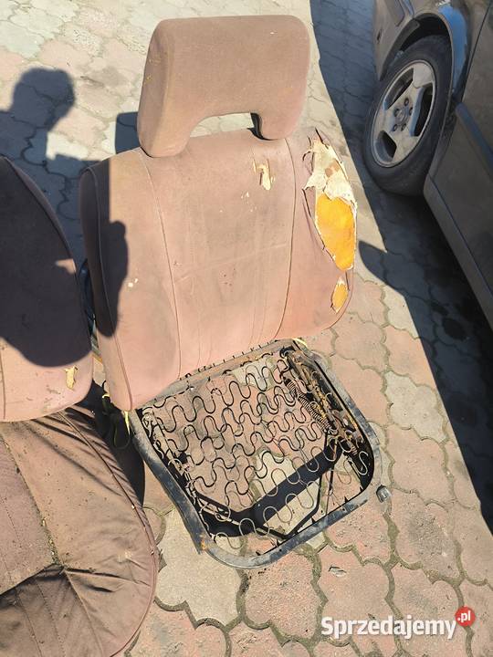 Polonez Borewicz fotele kanapy przednie tylne Stalowa Wola