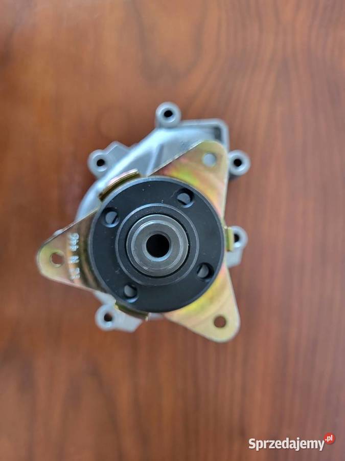 Mercedes 124 201 190 Pompa wody OM601 Gdańsk