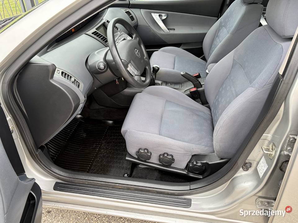 Nissan Primera 16 Benzyna Salon Bezwypadkowy garażowany Warszawa sprzedam