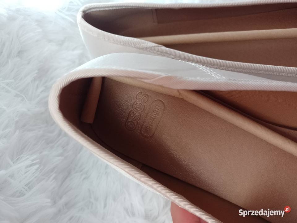40 ASOS Design Kremowe baleriny wieczorowe z Kraków