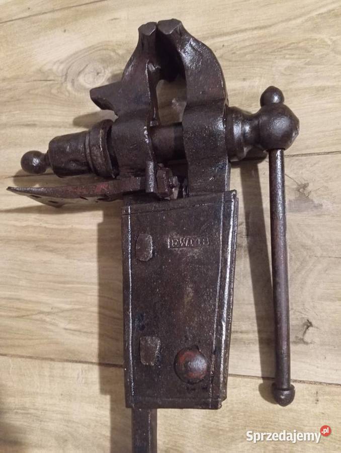 Sprzedam zabytkowe kowalskie imadło Sprawne