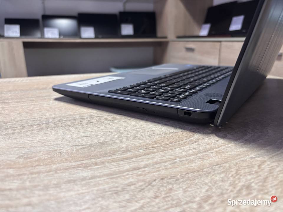 Laptop Asus R541N 2x240GHz dysk SSD 100 ok