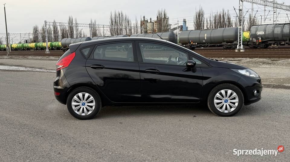 Ford Fiesta MK7 16 diesel 95 2012 Klima radio Konin sprzedam