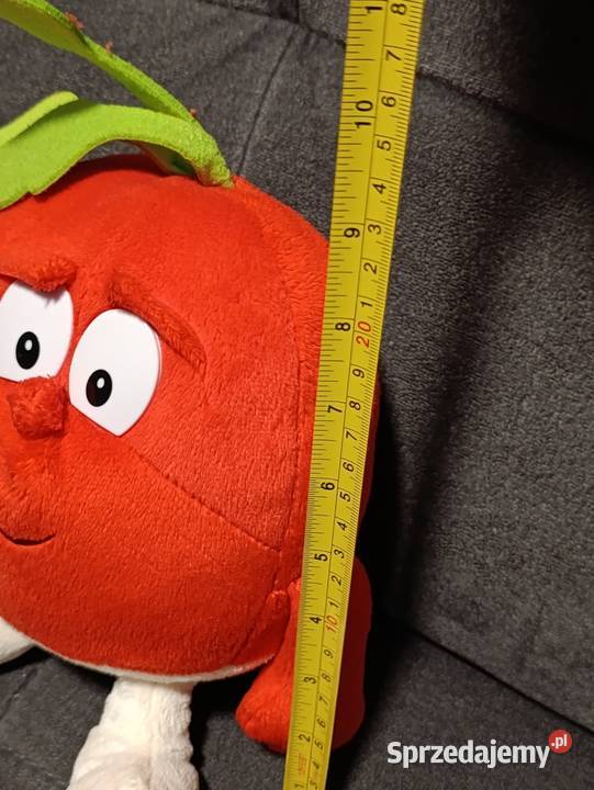 maskotka to pluszowa rzodkiewka z serii Gang Poznań