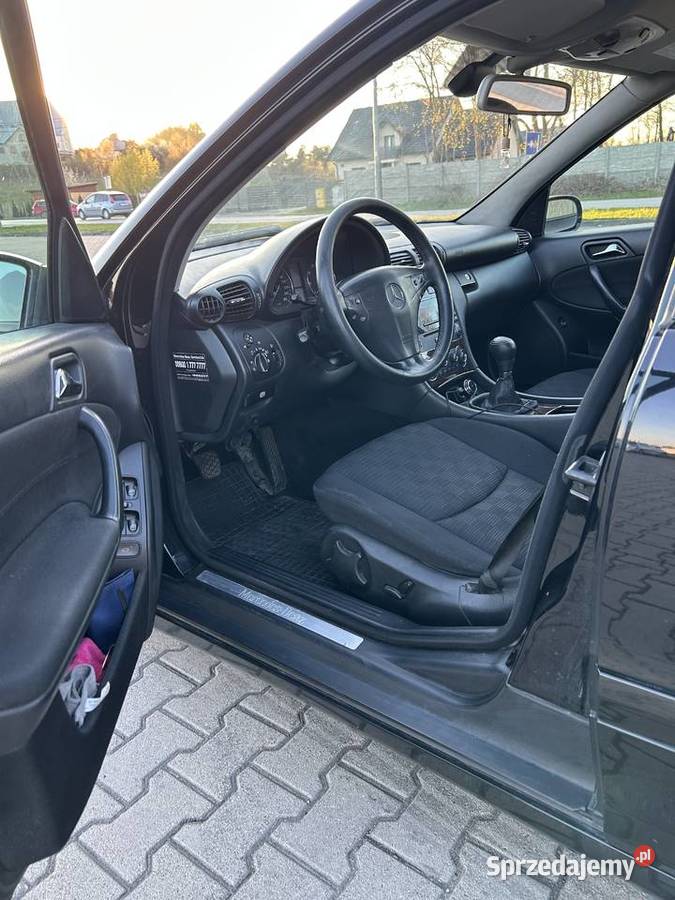 Mercedes Benz W203 18kompressor LPG 2005R światła do jazdy dziennej 180 Kielce