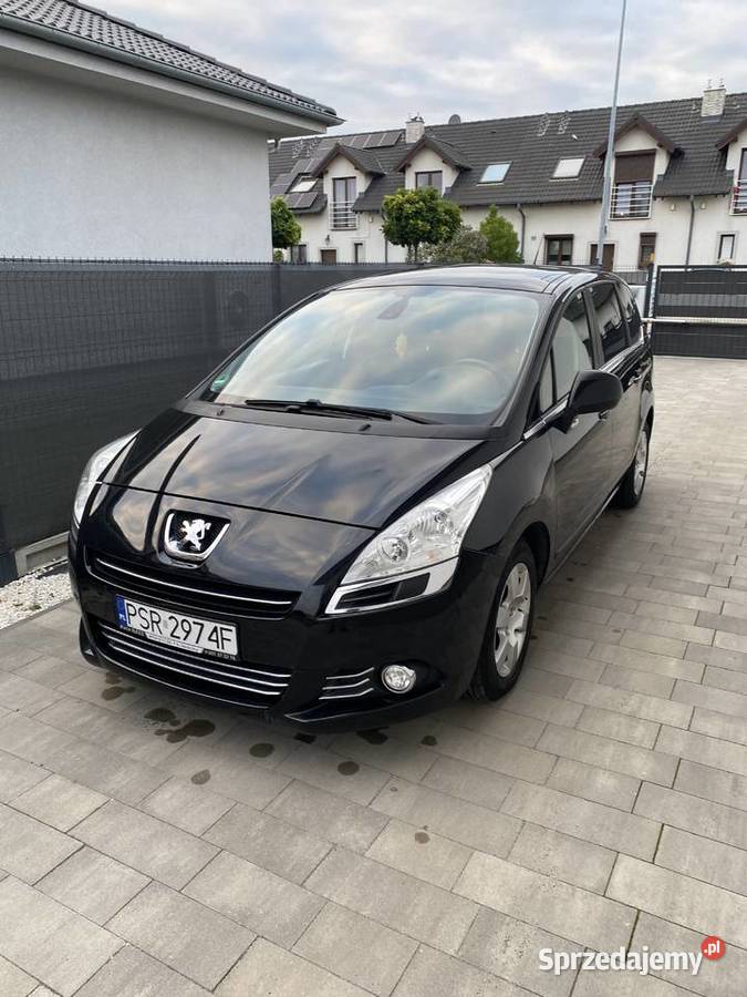 Peugeot 5008 16 2010 światła przeciwmgielne