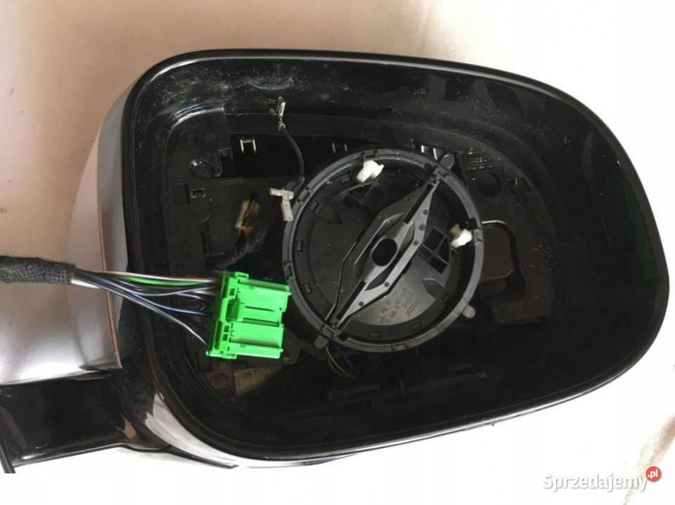 VOLVO V40 XC40 LUSTERKO PRAWE 8PIN