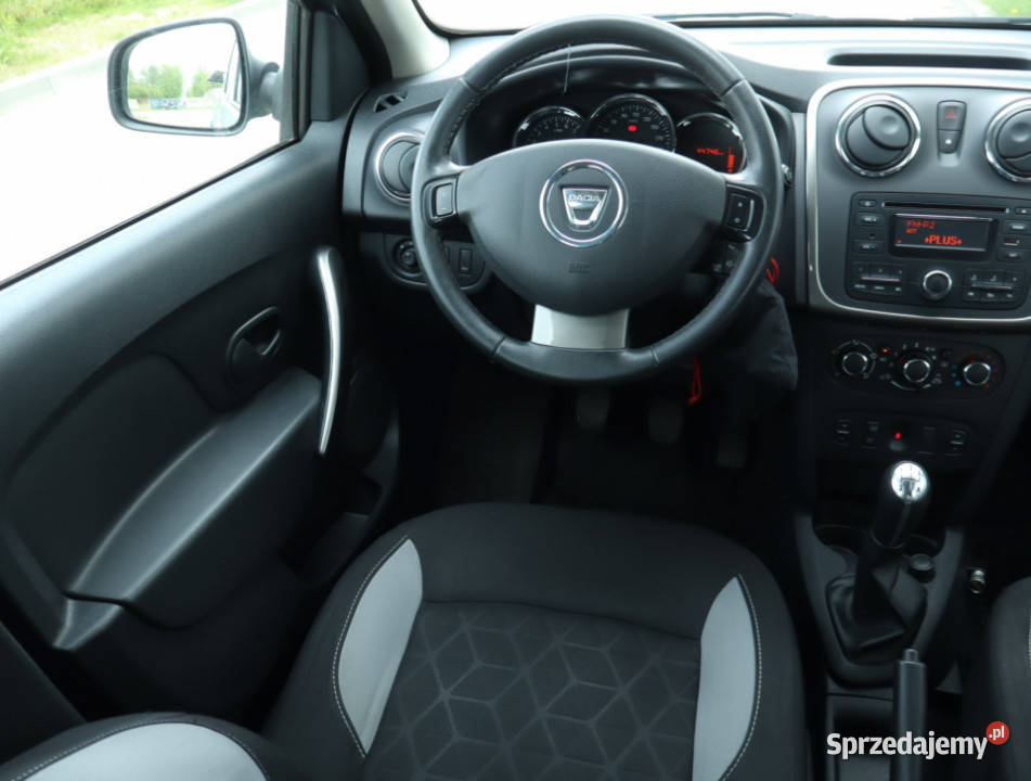 Dacia Sandero 09 TCe gniazdo USB Łódź