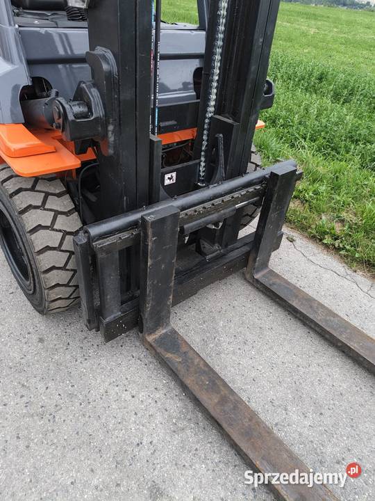 Wózek widłowy Toyota sprzedam