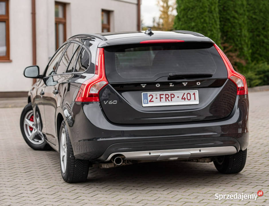 Volvo V60 Lift 16d 115 Navi Ledy 189 Super Stan ogranicznik prędkości Zwoleń