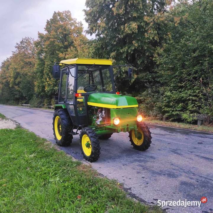 Polski traktor Farmmot 250d Wspomaganie Rozkopaczew