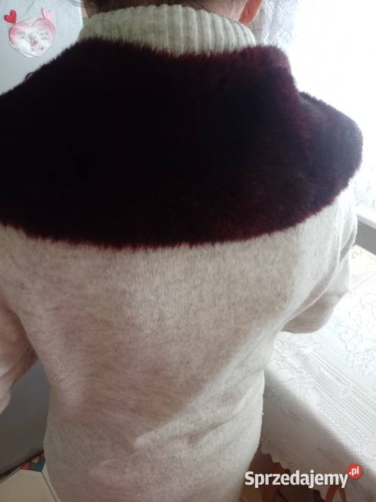 BHSBordowy Futrzany kołnierz z Londynu Etola