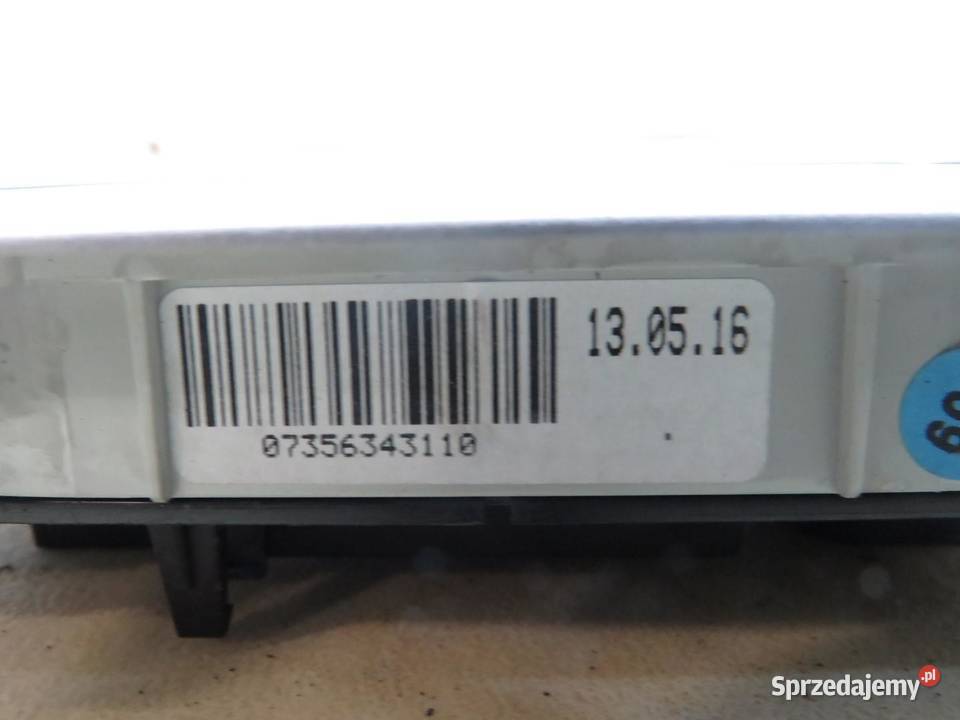 OŚWIETLENIE KABINY PRZÓD FIAT 500X 7356343110 sprzedam